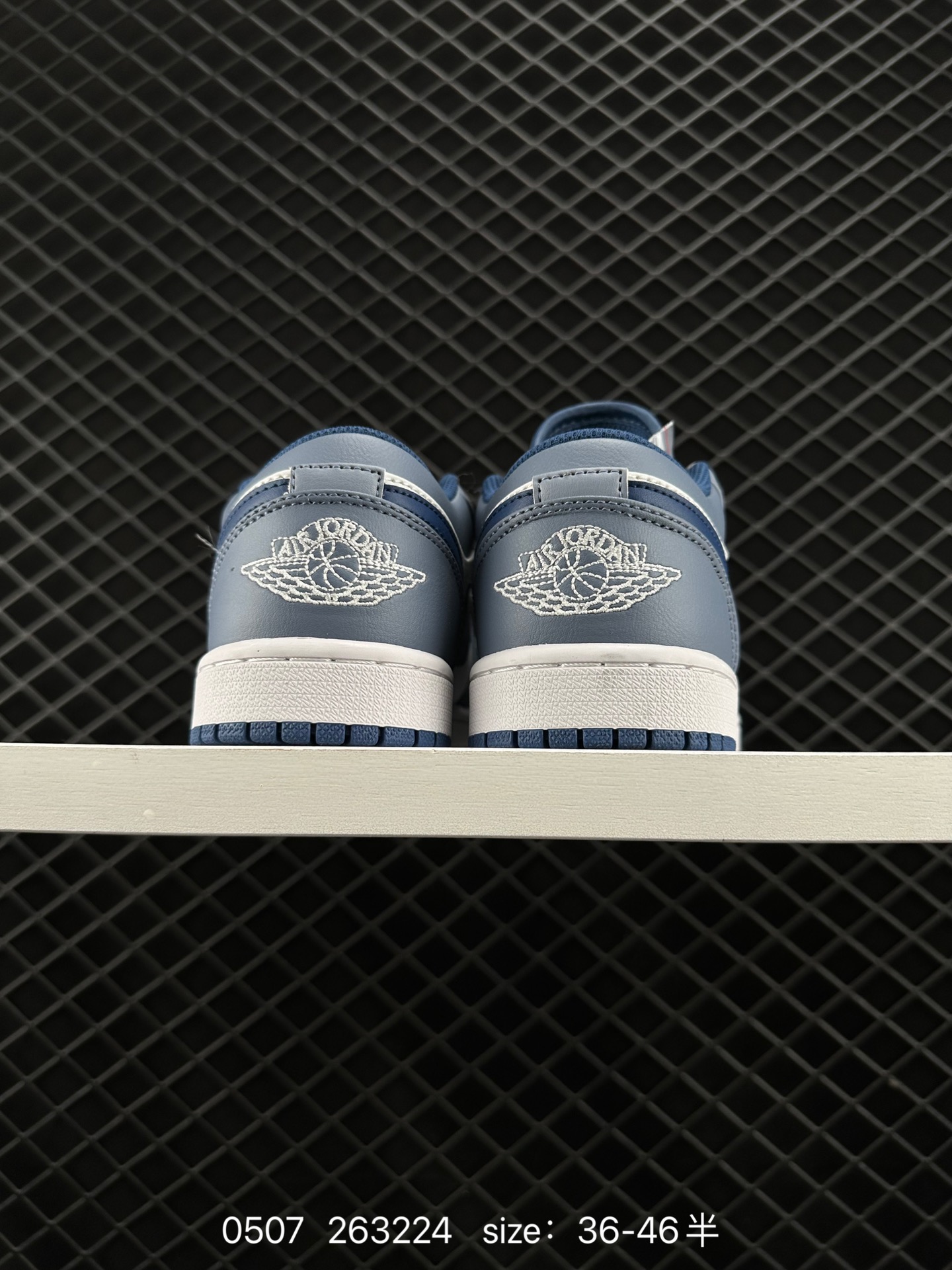 Air Jordan 1 Low AJ1